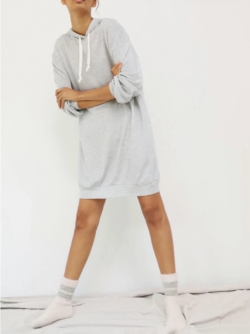 Anthropologie Saturday Sunday
Light Sweatshirt Dress size M/8-10 • EUC• Taupe